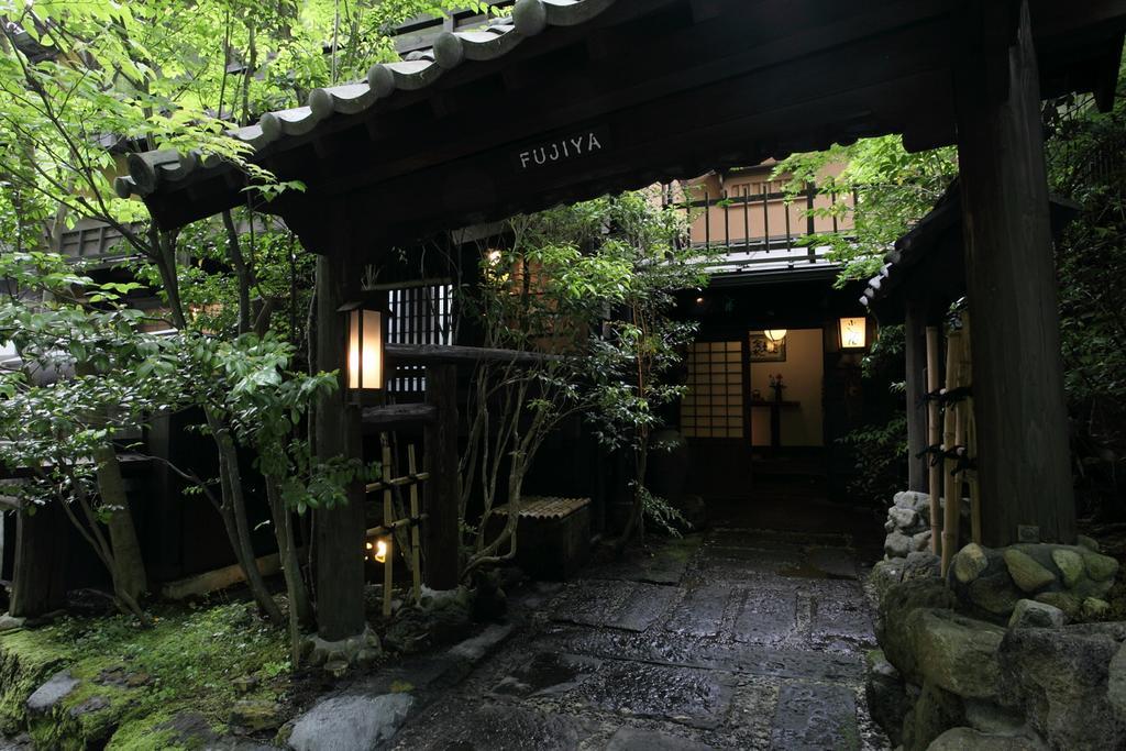 Fujiya Hotel Minamioguni Bagian luar foto